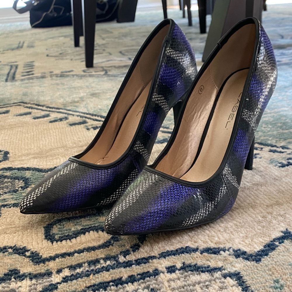 C Label Heels